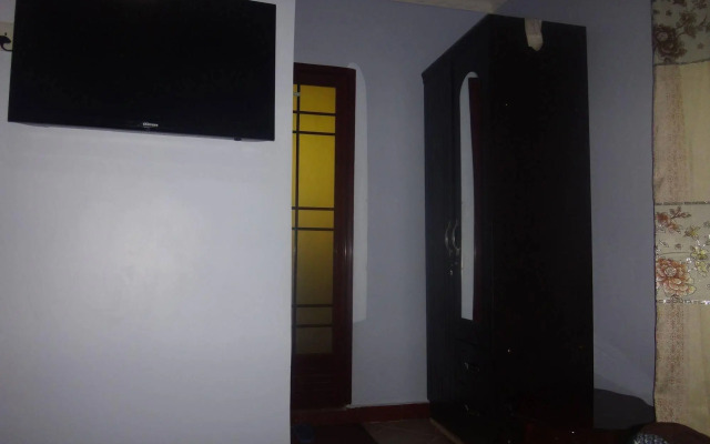 Way Side Hotel