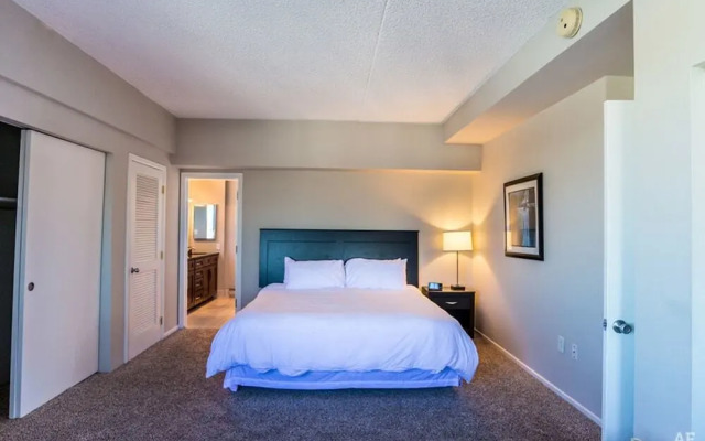 2 BR Apartment Pool Sleeps 6