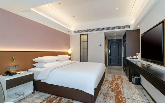 Guangdong Victory Hotel - Free shuttle bus to exhibition center during Canton Fair