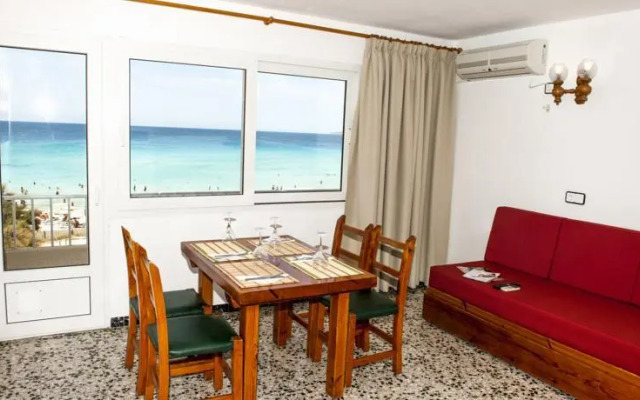 Apartamentos Es Arenals