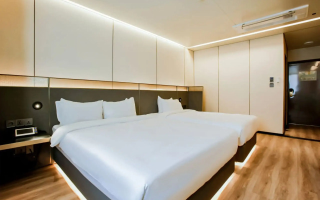 L&L Jeju Hotel