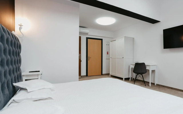 Fullton Central Inn