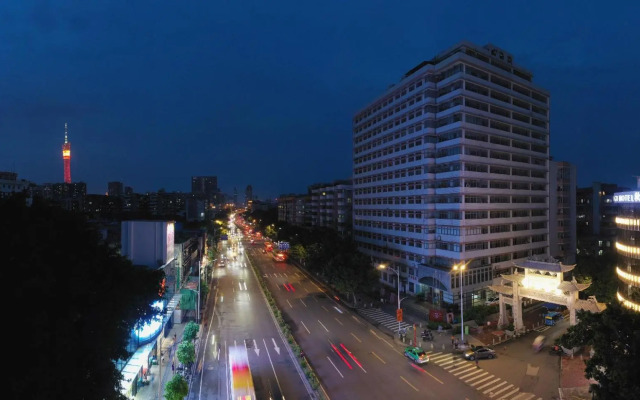 TRUE GO Hotel (Guangzhou Sun Yat-sen University Lujiang Subway Station)