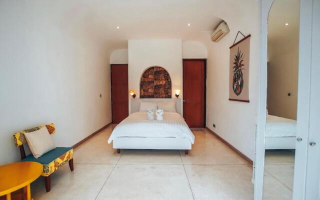 Nazeki Villa