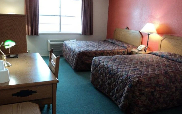 Motel 6 Los Alamos