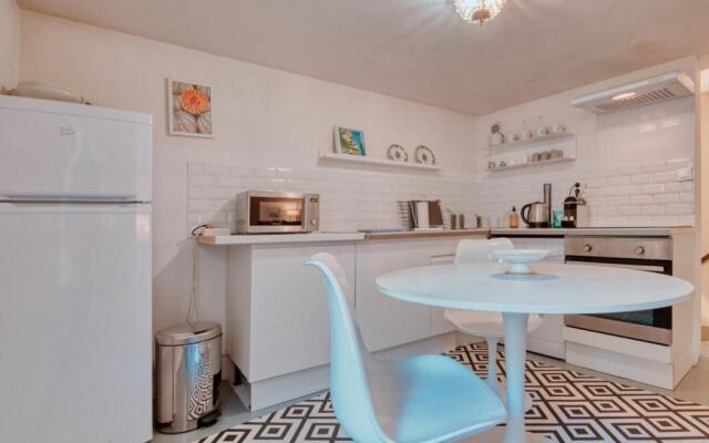 Furnished apartment with balcony in the center of Aix-en-Provence
