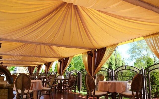 Visak Hotel