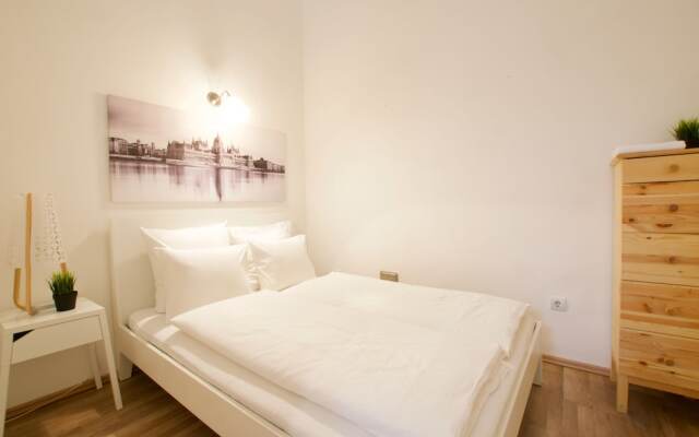 Standard Apartment by Hi5 - Erzsébet blv 29