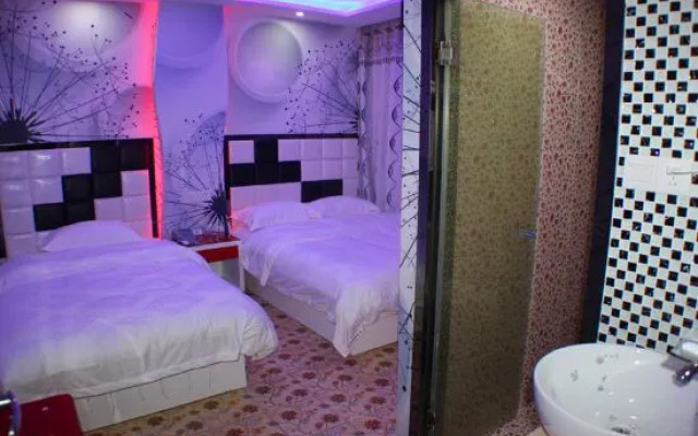 Shanghai Heshe Fashion Hotel