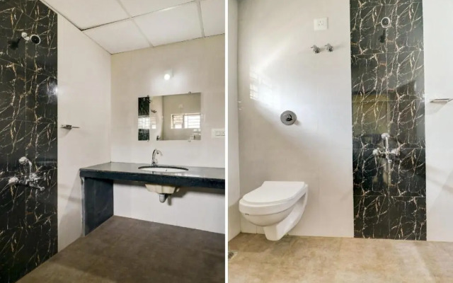 Light House Beach Resort by OYO Rooms