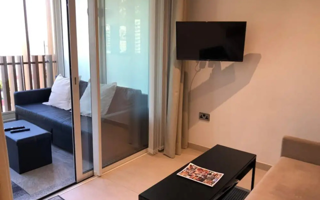 Westone Suite710-hosted by Sweetstay