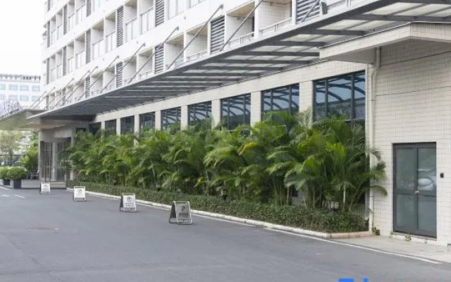 Qiuguo Hotel X(Guangzhou Baiyun International Airport T1 Branch)