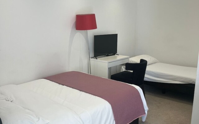 Redbridge Studio Retreat