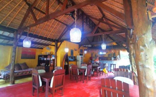 Kampung Meno Bungalows