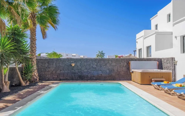 Villa Victoria