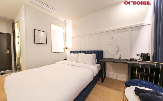 De Homme Hotel