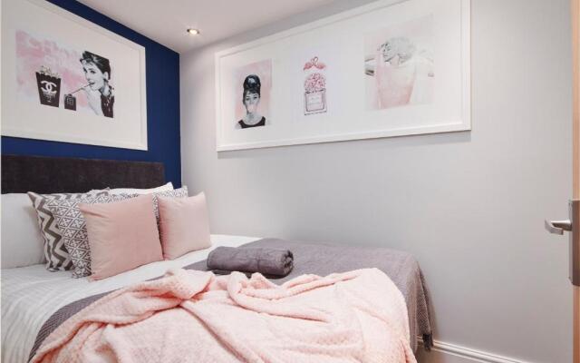 The Stunning Central Jewels Of Bath - Sleeps 24!