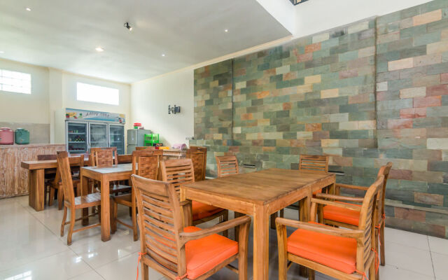 Zen Rooms Denpasar ByPass Suwung Bali