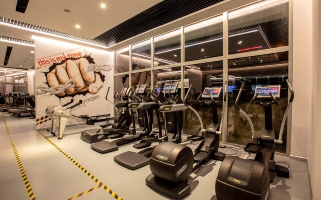 Charisma De Luxe Hotel