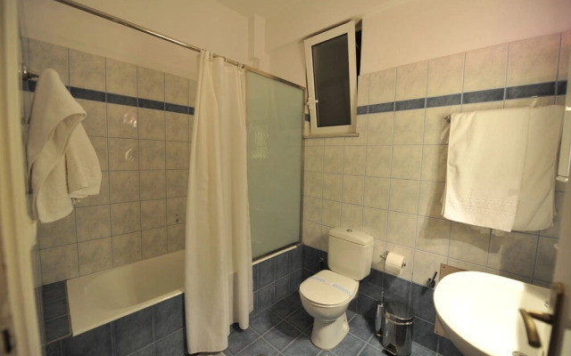 Ceragio Hotel & Apartments