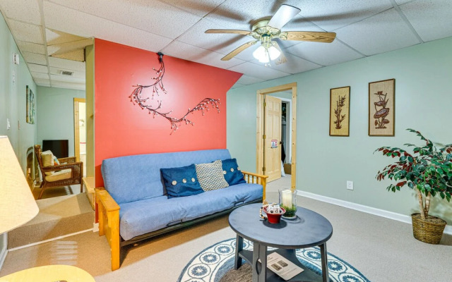 Pet-friendly Hiawassee Cabin w/ Lake Views & Sauna