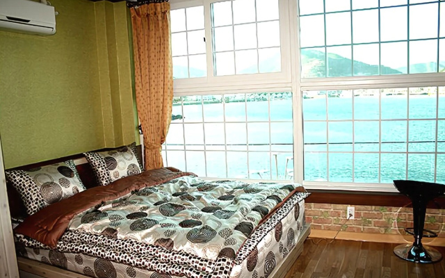 Yeosu Tom & Toms Pension