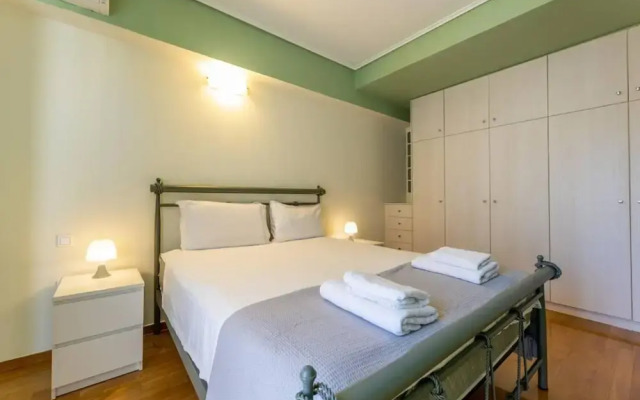 Petralona Dazzling top Floor 2BD AP