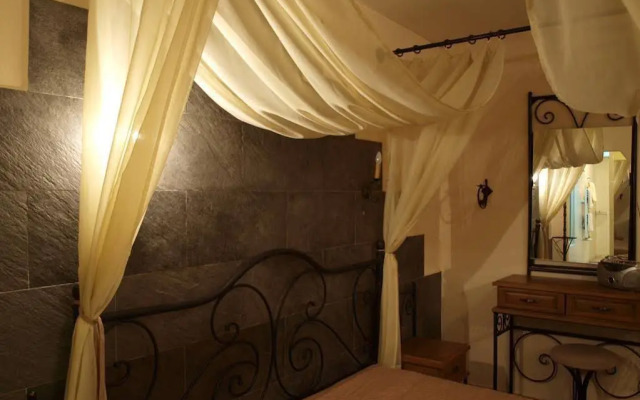 Paralax Hotel