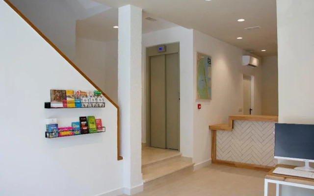 You & Co. Saler Beach Boutique Hotel