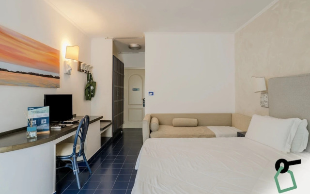 Hotiday Room Collection - Mattinata Faraglioni