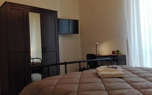 RUNFULIA Apartments & Rooms