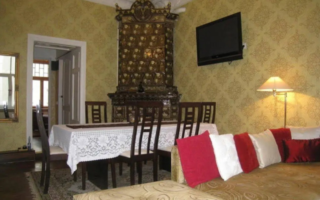 Atlashouse
