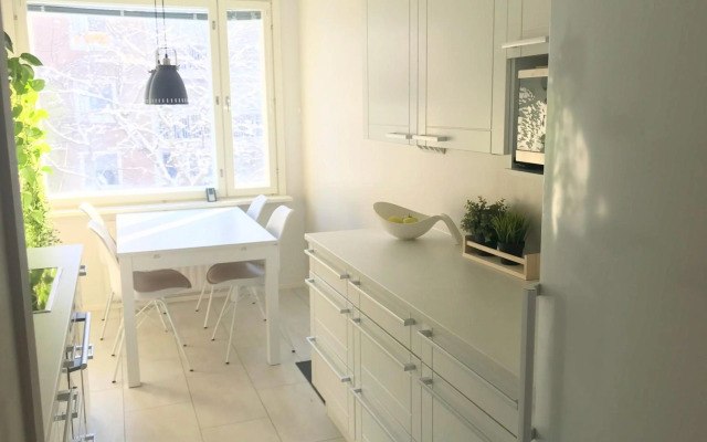 Avara keskusta asunto + oma ilmainen parkkipaikka