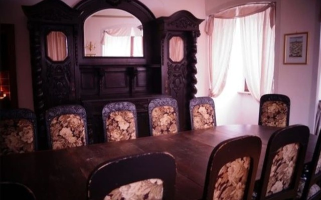 Schlosshotel Hoefingen