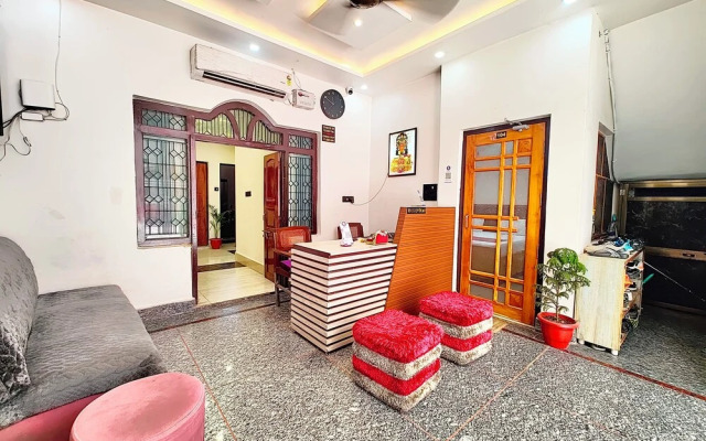 Hotel Mateshwari Palace Ayodhya