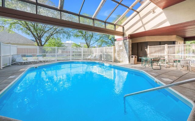 Red Roof Inn Columbus - Grove City