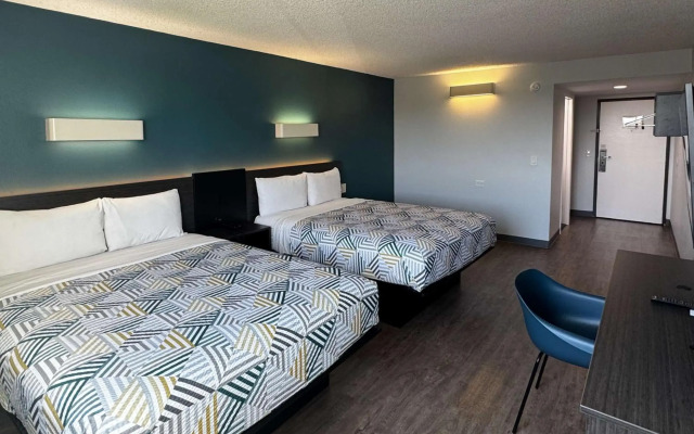 Motel 6 Carson, CA