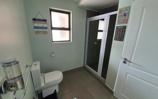 uSHAKA WATERFRONT - LUXURIOUS LAVISH LOOKER