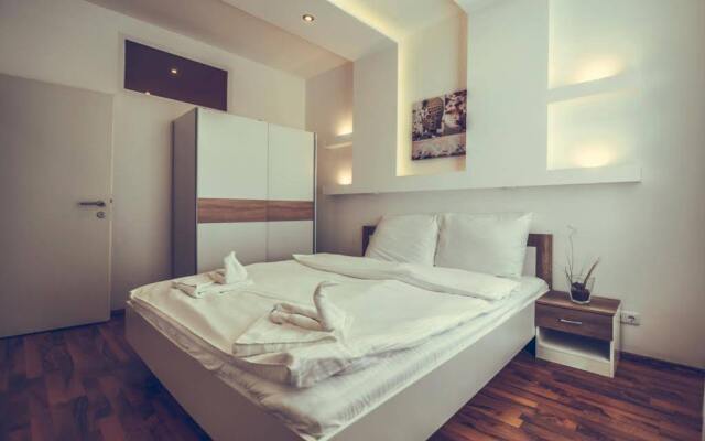 Aurellia Serviced Apartments