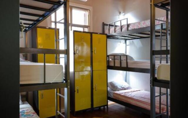 Casa del Mar Hostel