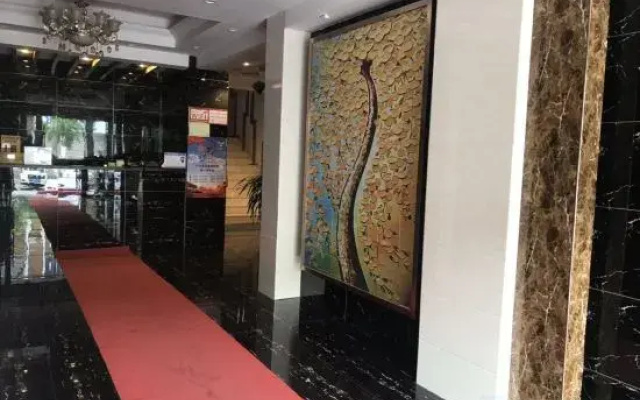 Grain Hotel