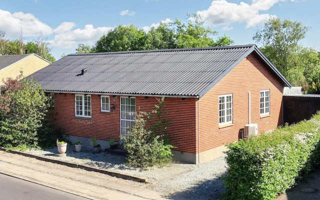 5 Person Holiday Home in Albaek