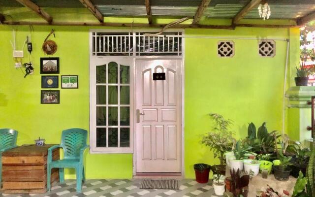 Padang Homestay