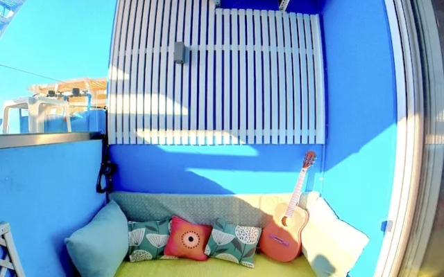 Beach Shack Studio s&l