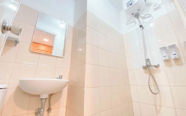 Homey & Restful Studio At Tamansari Panoramic Apartment