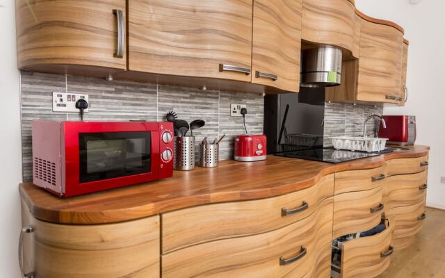 Westend Hydro & SECC Apartment