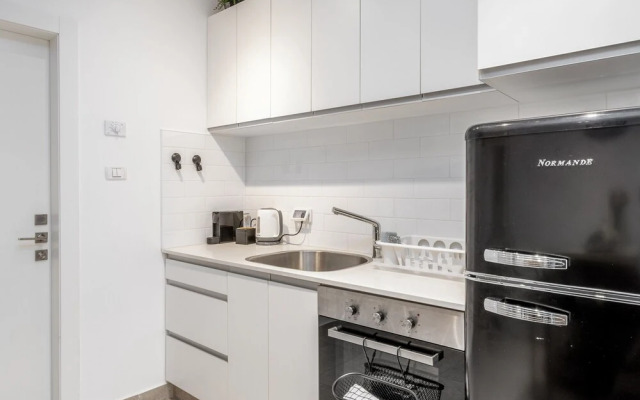 One BDR with a Huge Terrace