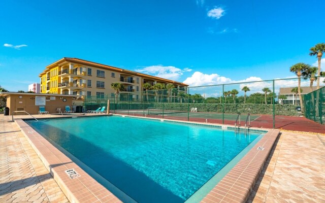 Reflections on the Gulf by Vtrips