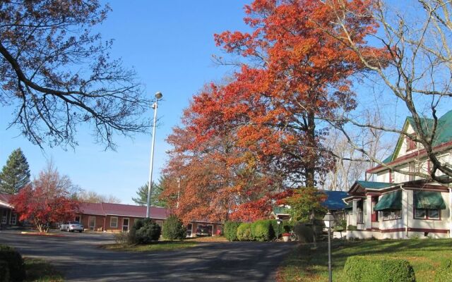 Hancock Motel