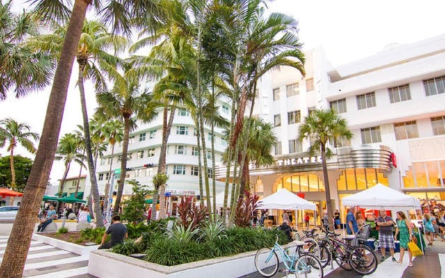Luxury Sunny Isles Beach Condos by Hosteeva